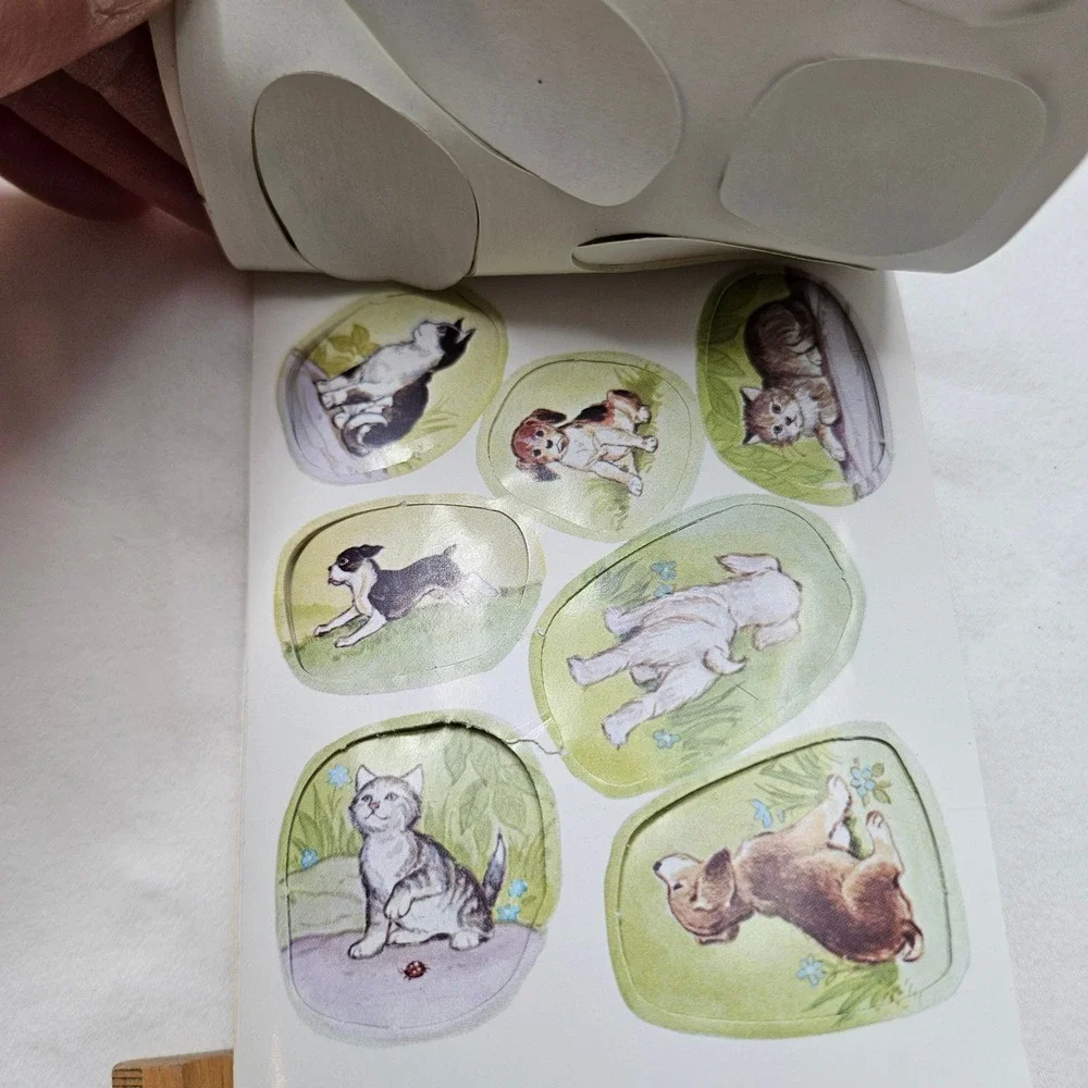 Vtg Standard Publishing‎ Puppy and Kitten Seals 104 Stickers Booklet 1732 USA